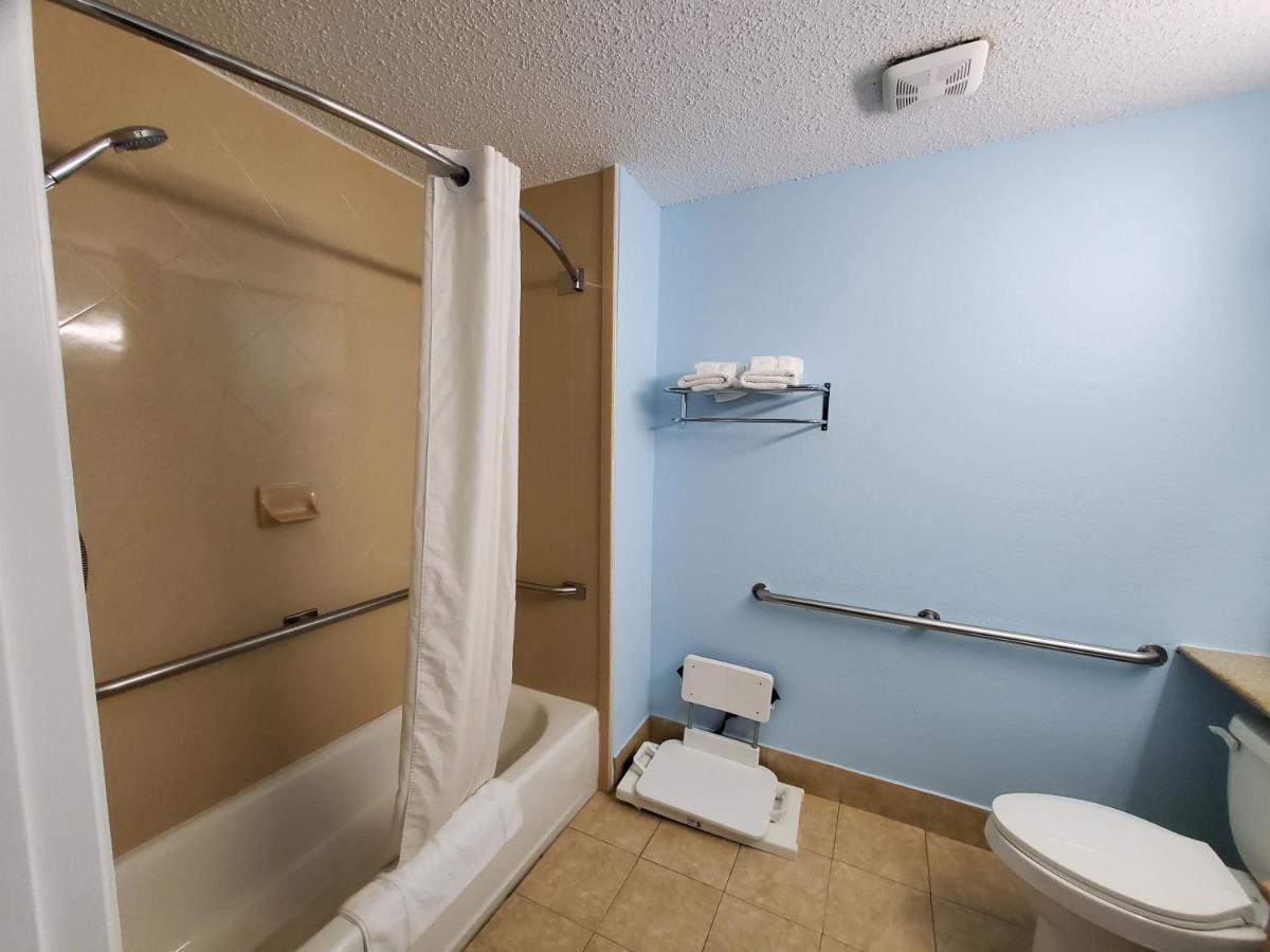 Coastal Inn & Suites Wilmington Zewnętrze zdjęcie
