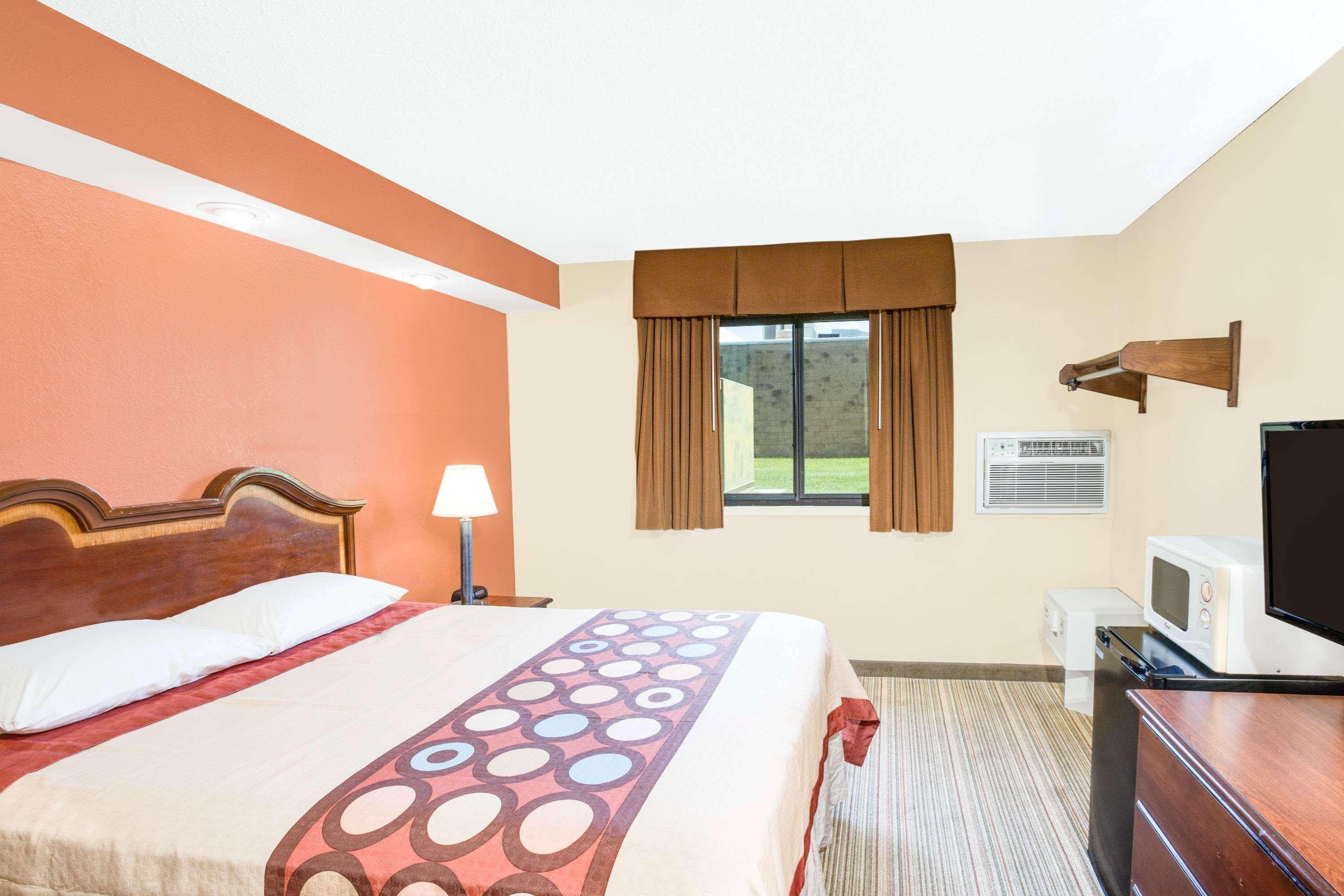 Coastal Inn & Suites Wilmington Zewnętrze zdjęcie