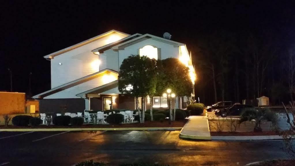 Coastal Inn & Suites Wilmington Zewnętrze zdjęcie